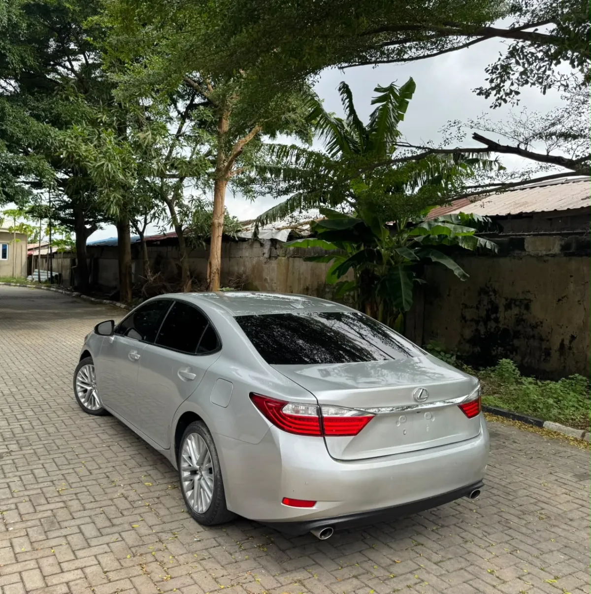 Foreign Used Lexus ES350 2014 Full Option FWD - Image 10