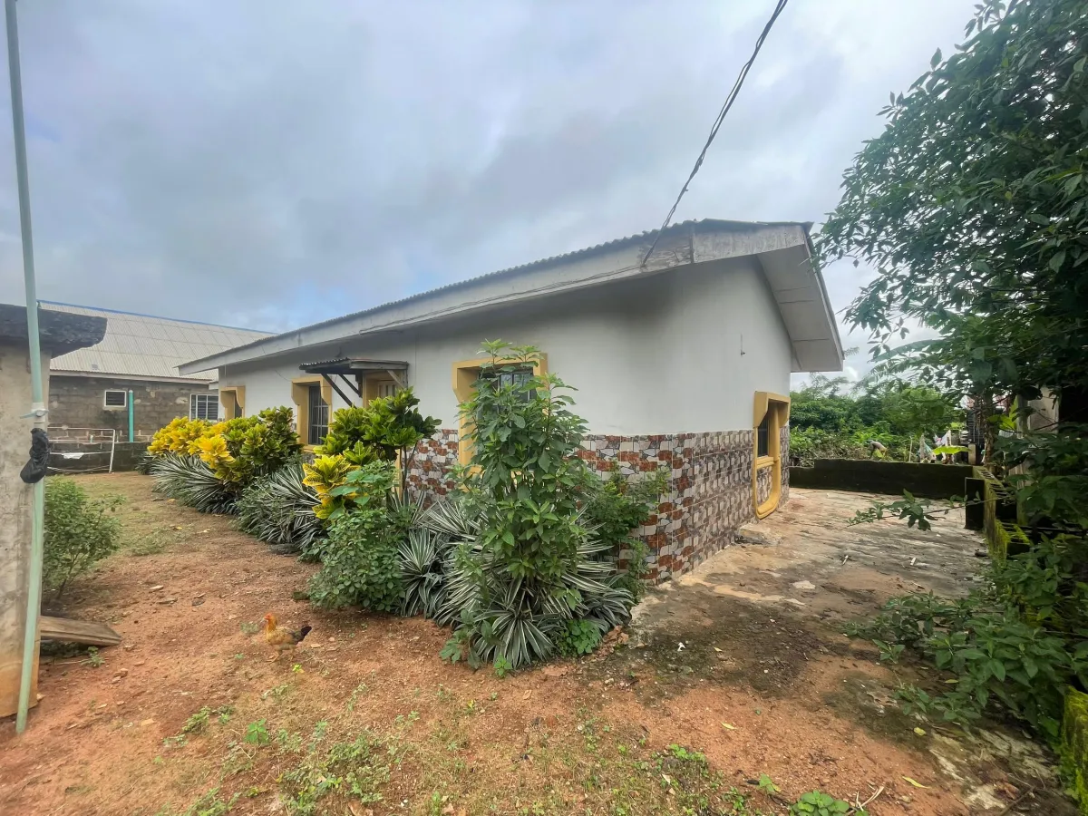 3bedroom bungalow - Image 4