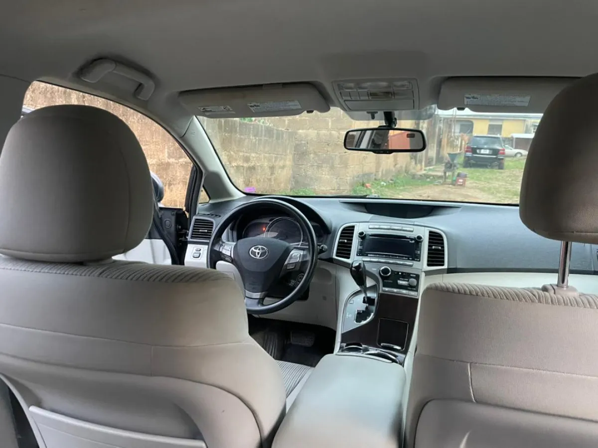 VENZA 2011 V4 - Image 8