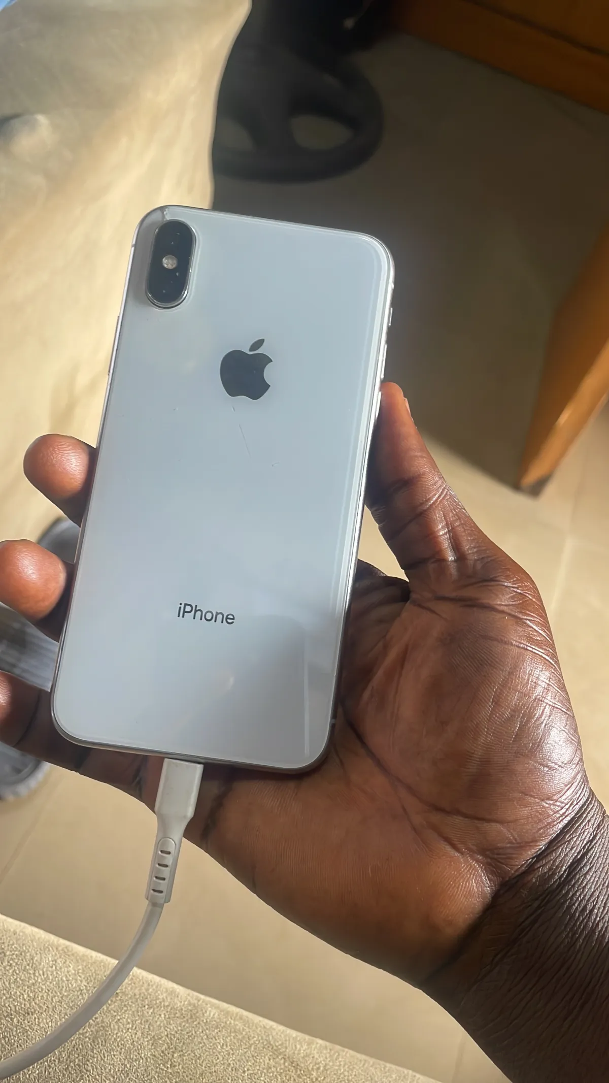 iPhone X - Image 1