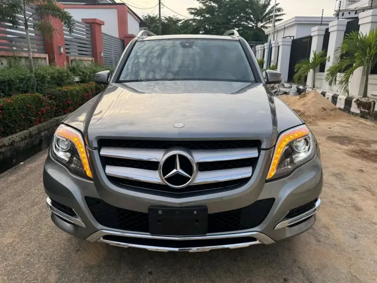 Mercedes Benz GLk 350 4MATIC - Image 1