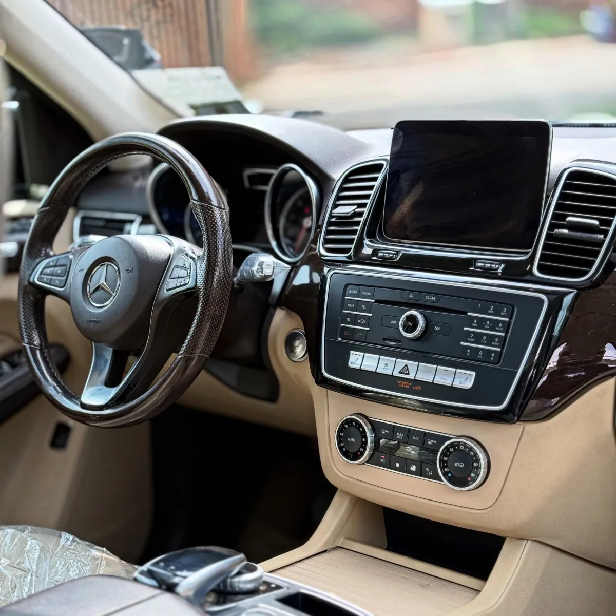 FORIENG USED 2018 MERCEDES BENZ GLE 350 FULL OPTION - Image 5