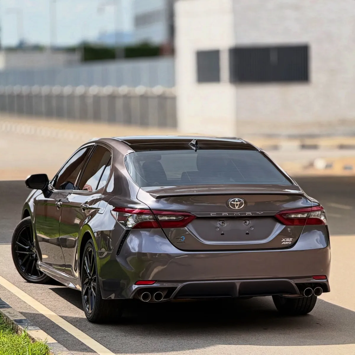 2021 TOYOTA CAMRY SXE 4 CYLINDER - Image 3