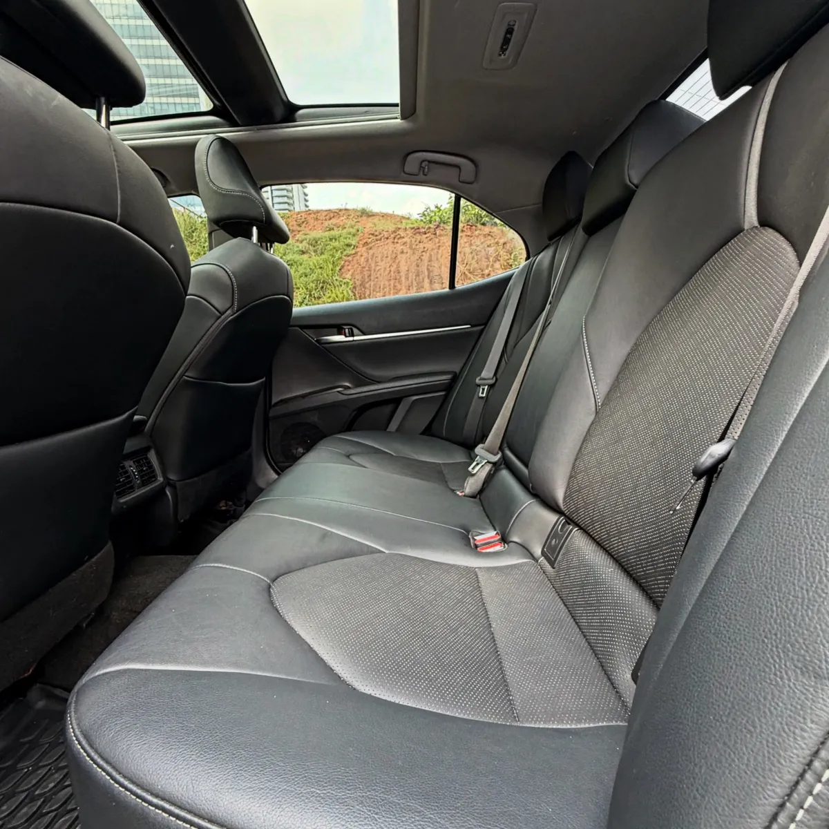 2021 TOYOTA CAMRY SXE 4 CYLINDER - Image 7