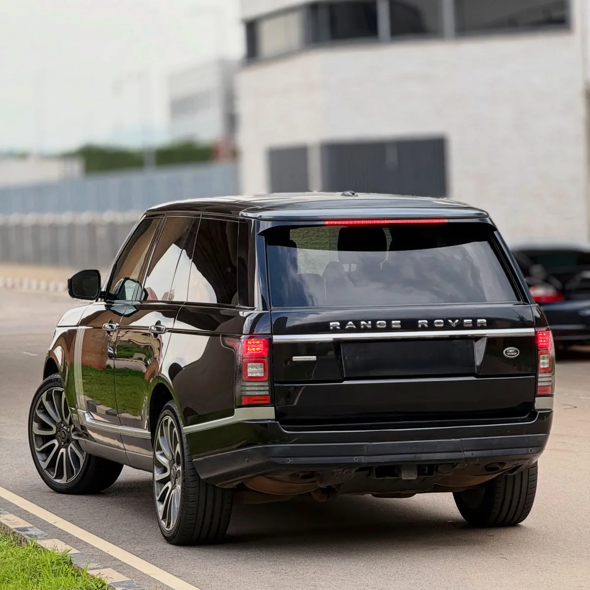 2014 RANGE ROVER VOGUE AUTOBIOGRAPHY - Image 3