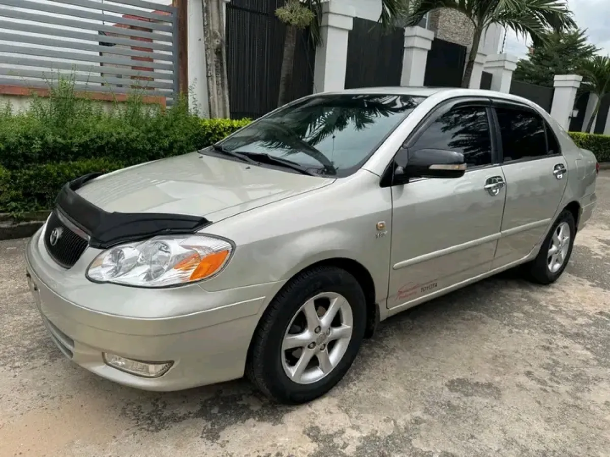 TOYOTA COROLLA - Image 10