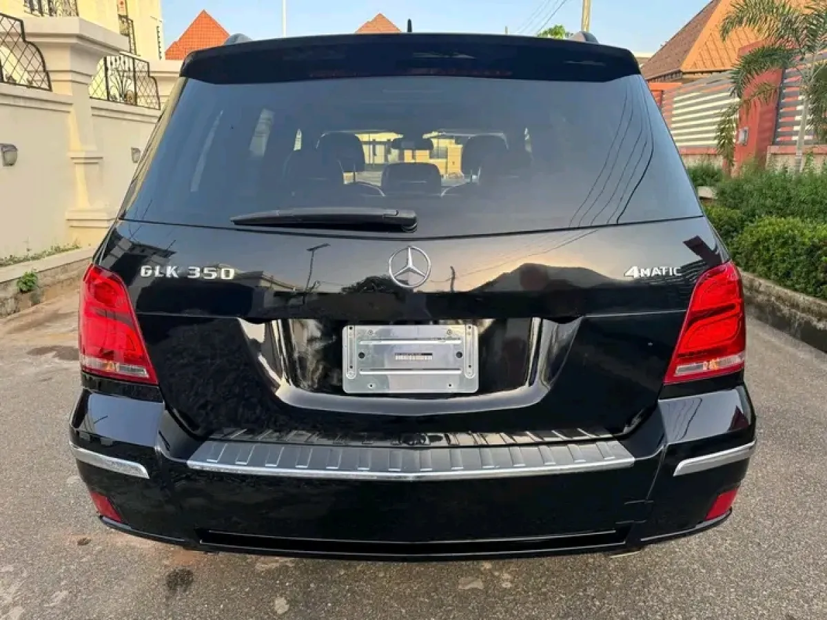 BLACK MERCEDES BENZ GLK 350 4MATIC - Image 3