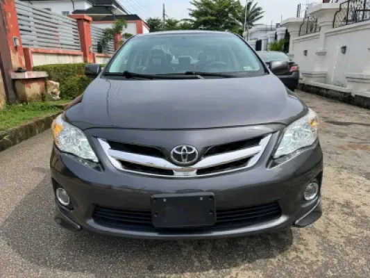 TOYOTA COROLLA SE