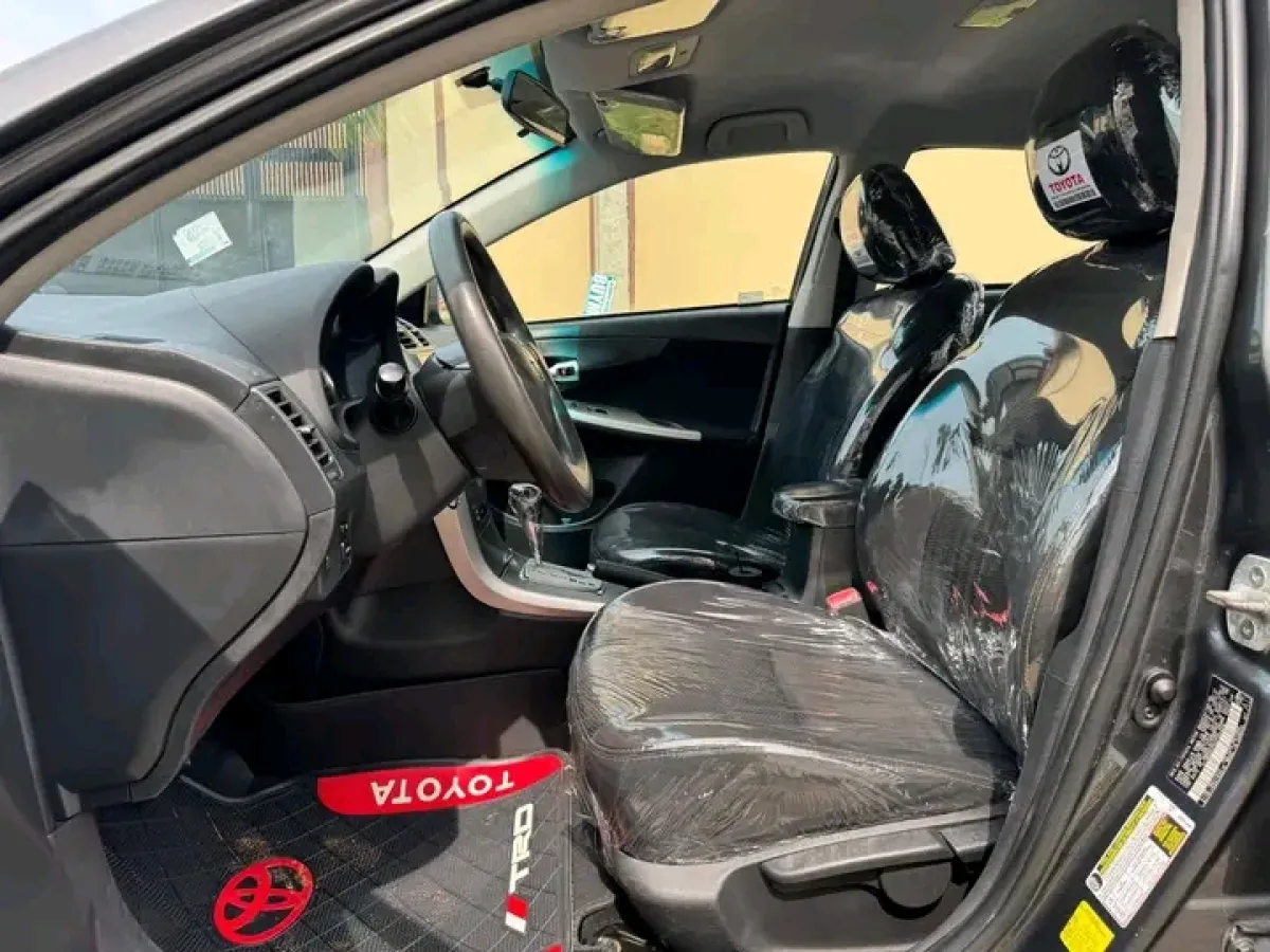 TOYOTA COROLLA SE - Image 9