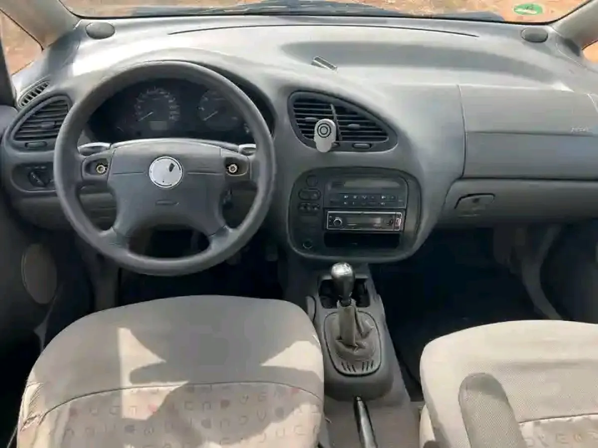 Very sharp Volkswagen sharan - Image 5