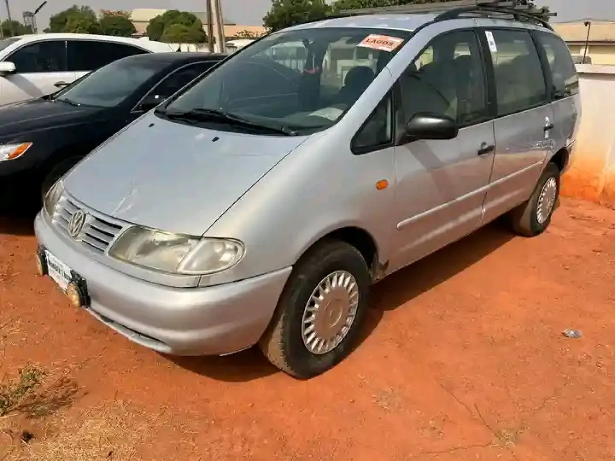 Very sharp Volkswagen sharan - Image 9