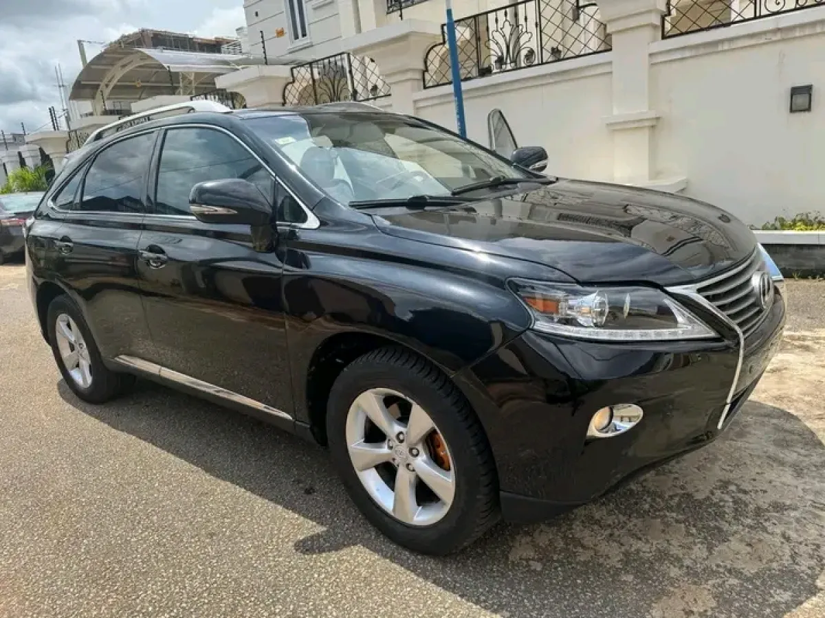 FULL OPTION FORIENG USED LEXUS RX 350 - Image 2