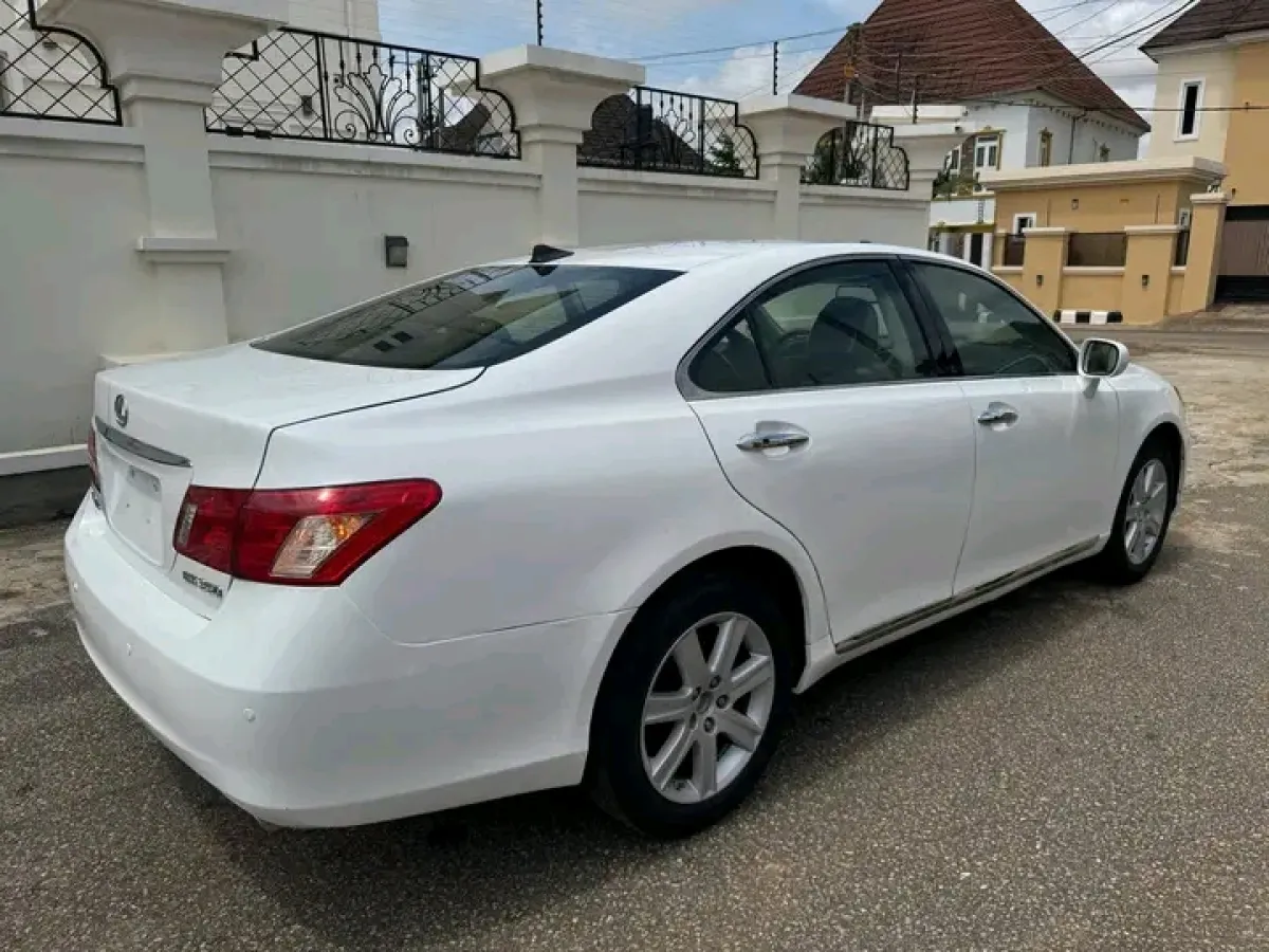2008 LEXUS ES 350 - Image 9