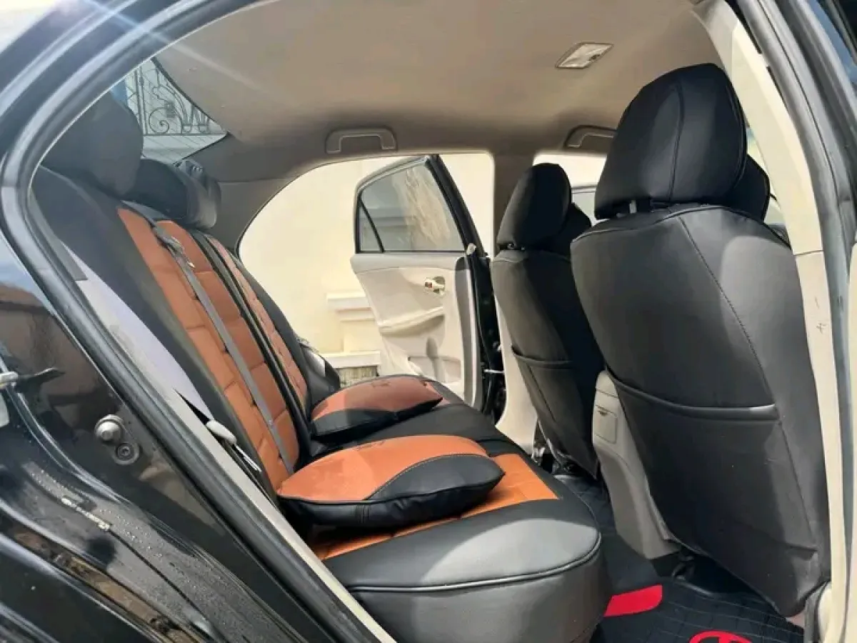 TOYOTA COROLLA LE - Image 8