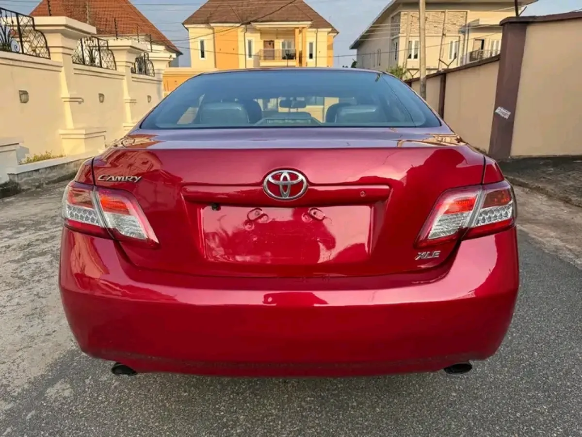 FORIENG USED TOYOTA CAMRY - Image 6