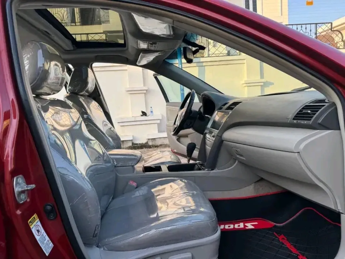 FORIENG USED TOYOTA CAMRY - Image 9