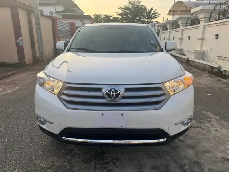 2012 TOYOTA HIGHLANDER LIMITED