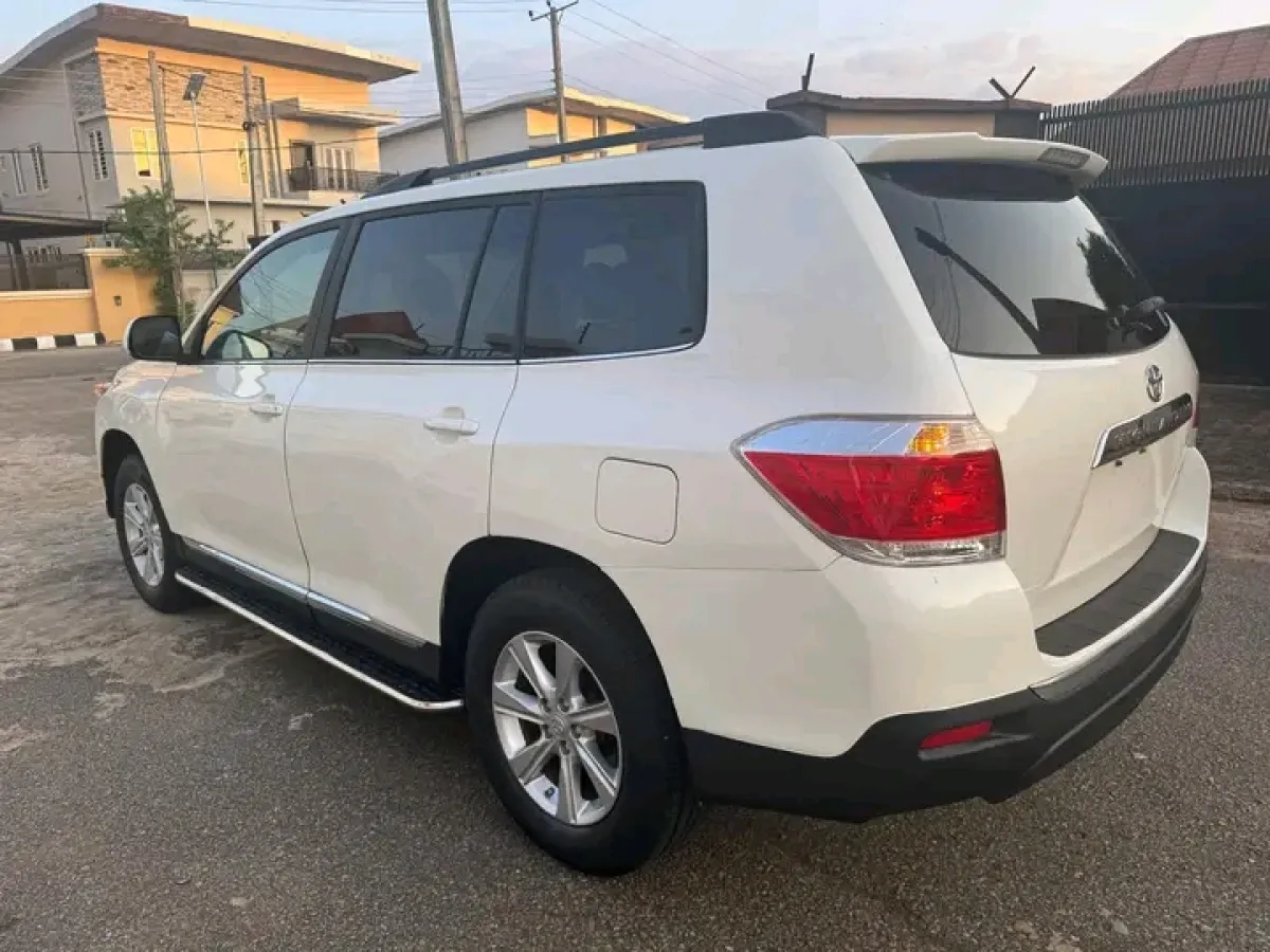 2012 TOYOTA HIGHLANDER LIMITED - Image 3