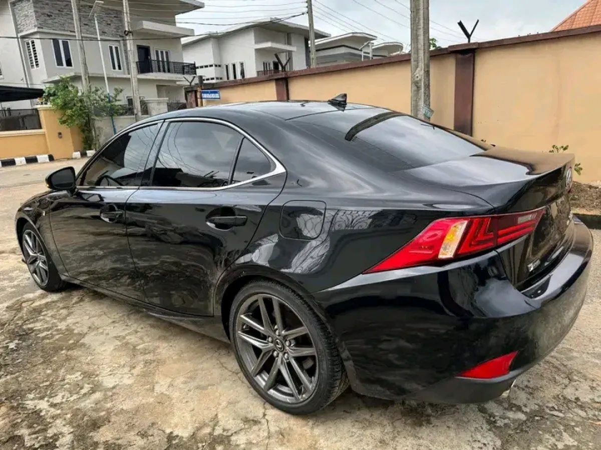 2016 FORIENG USED LEXUS IS 350 FSPORT - Image 3