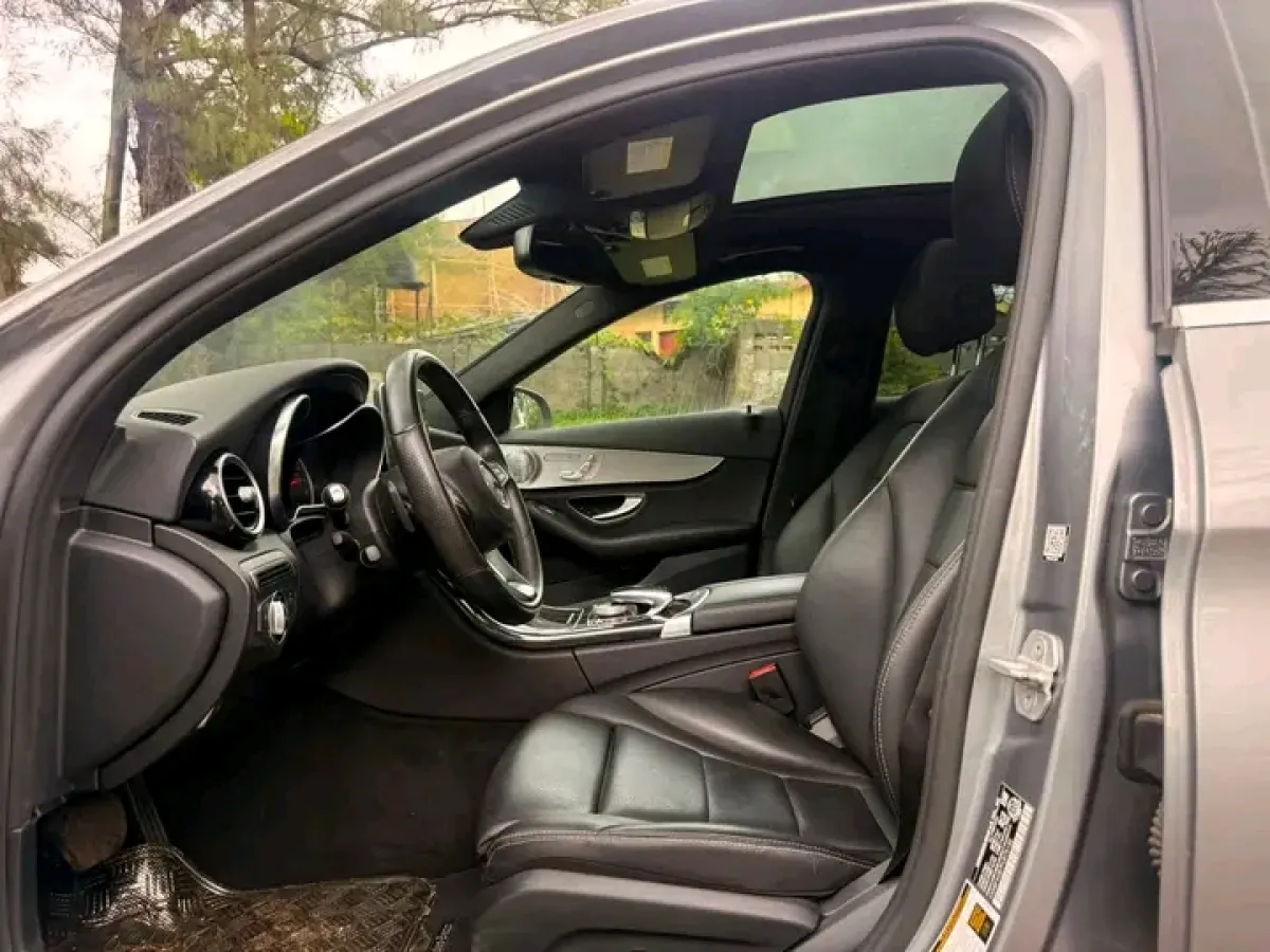 FORIENG USED 2016 FULL OPTION MERCEDES BENZ C400 - Image 9