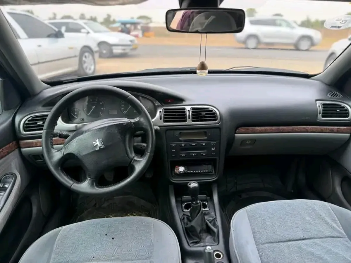 Very clean Peugeot - Image 3