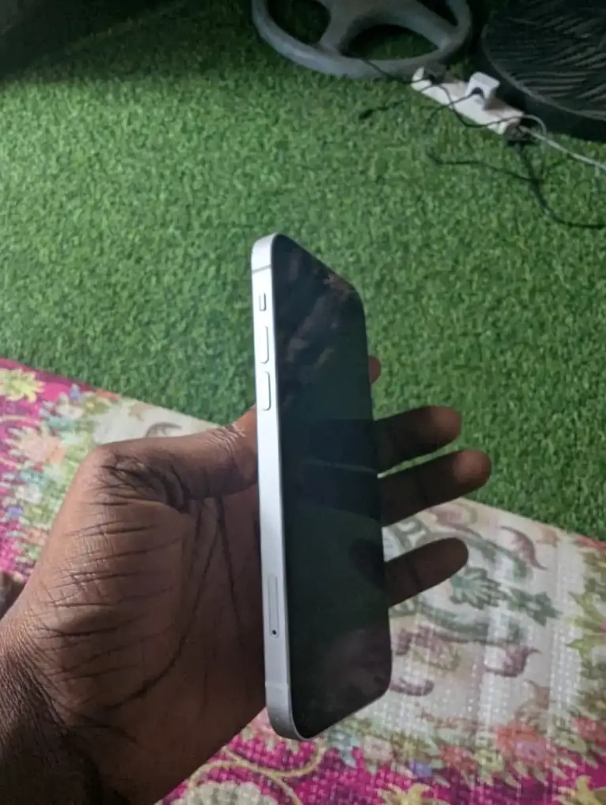 iPhone 12 128gb 96% battery health - Image 4