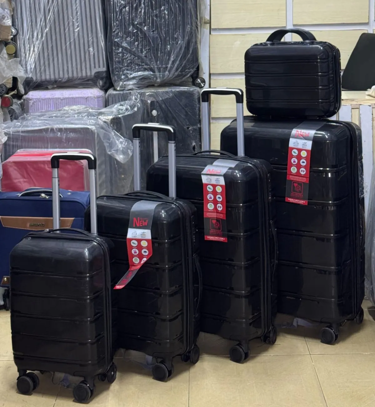 5-in -1 Luggage Set - Image 5