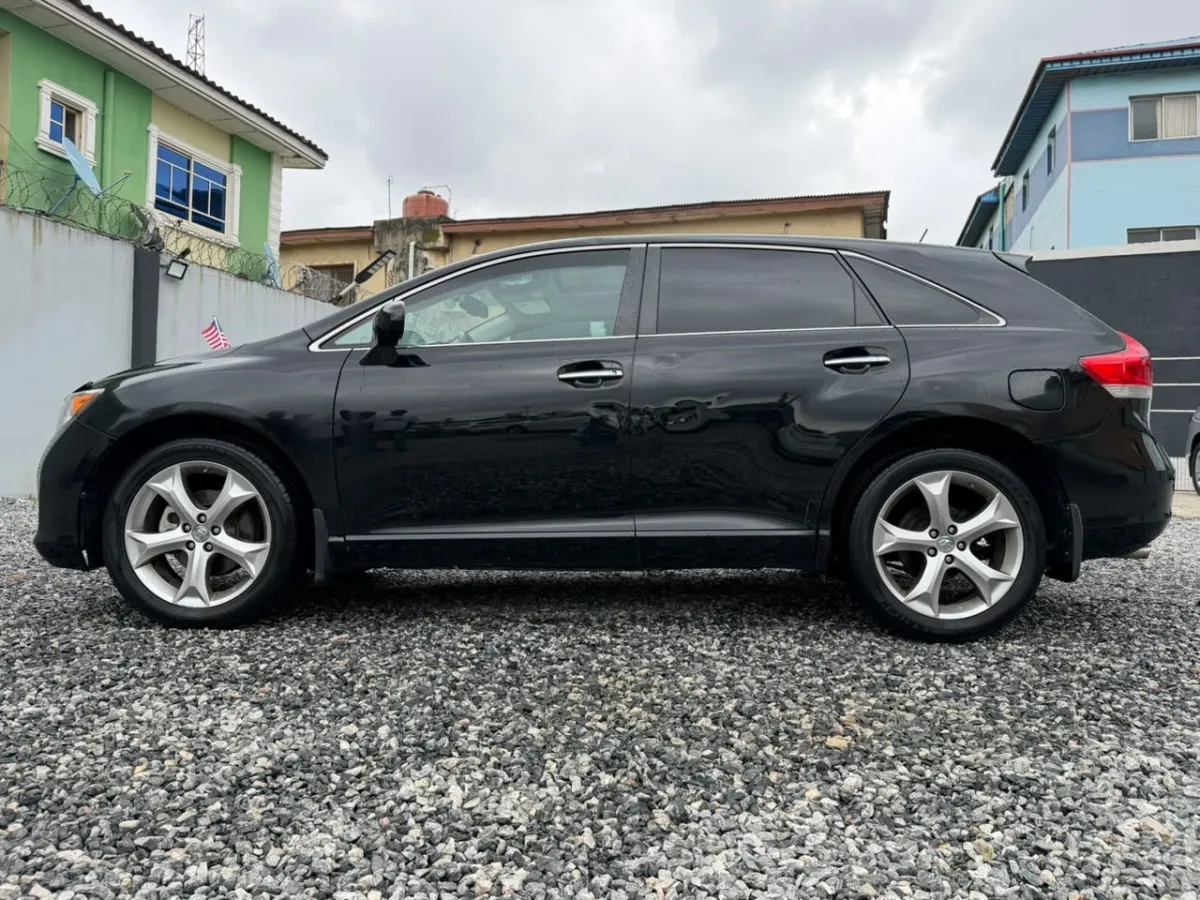 Foreign Used Toyota Venza 2010 Fullest Option V6 Engine C - Image 9