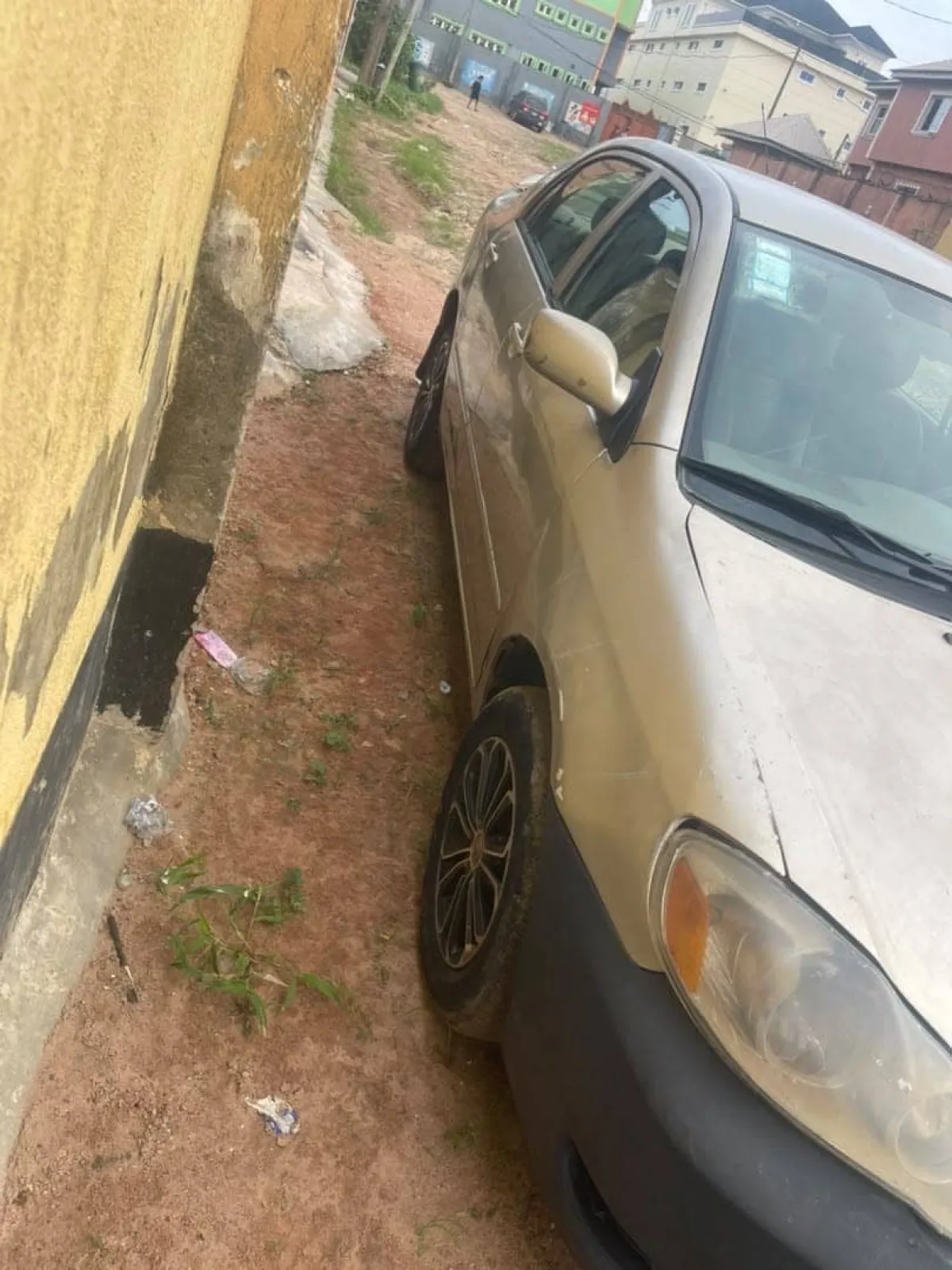 Used clean 06 Toyota Corolla for sale - Image 4