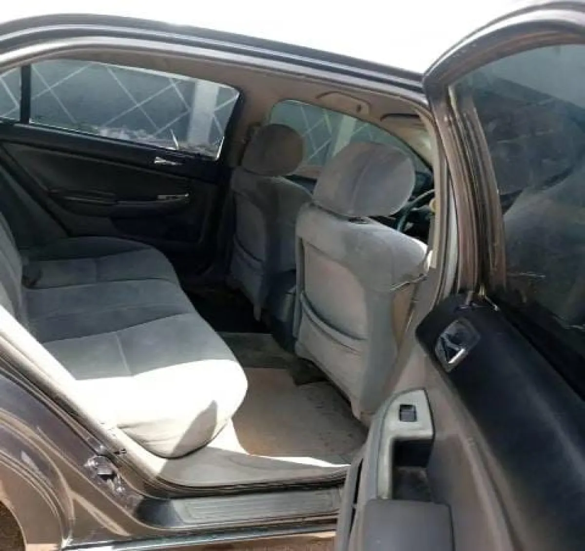 2005 Honda Accord - Image 9