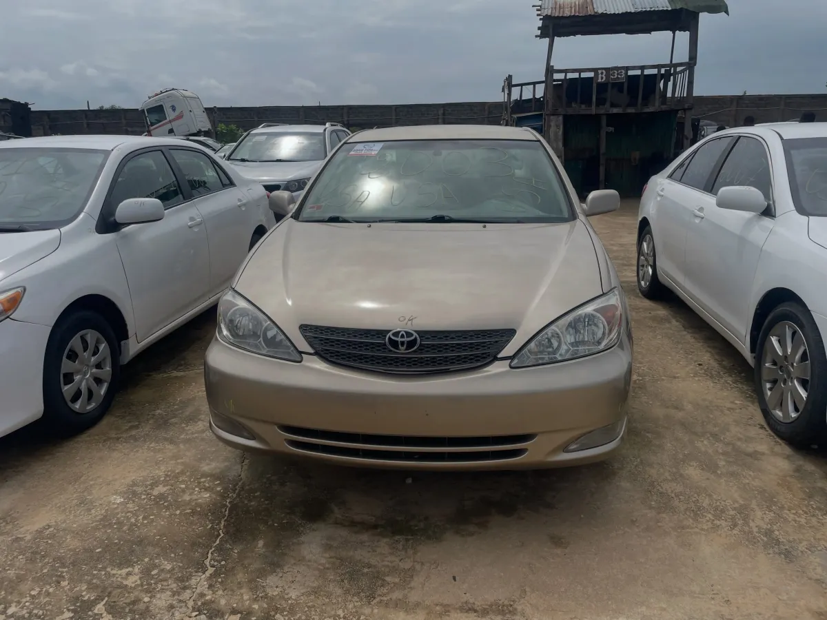 2003 TOYOTA CAMRY - Image 2