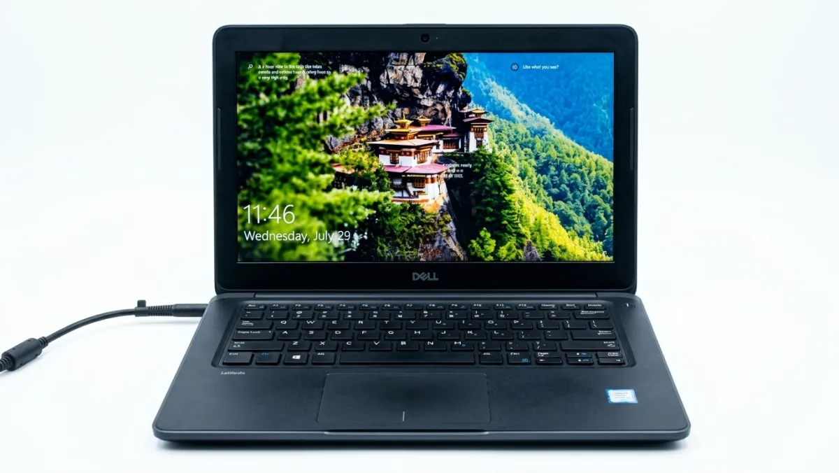 Dell Latitude 3380 - Image 1