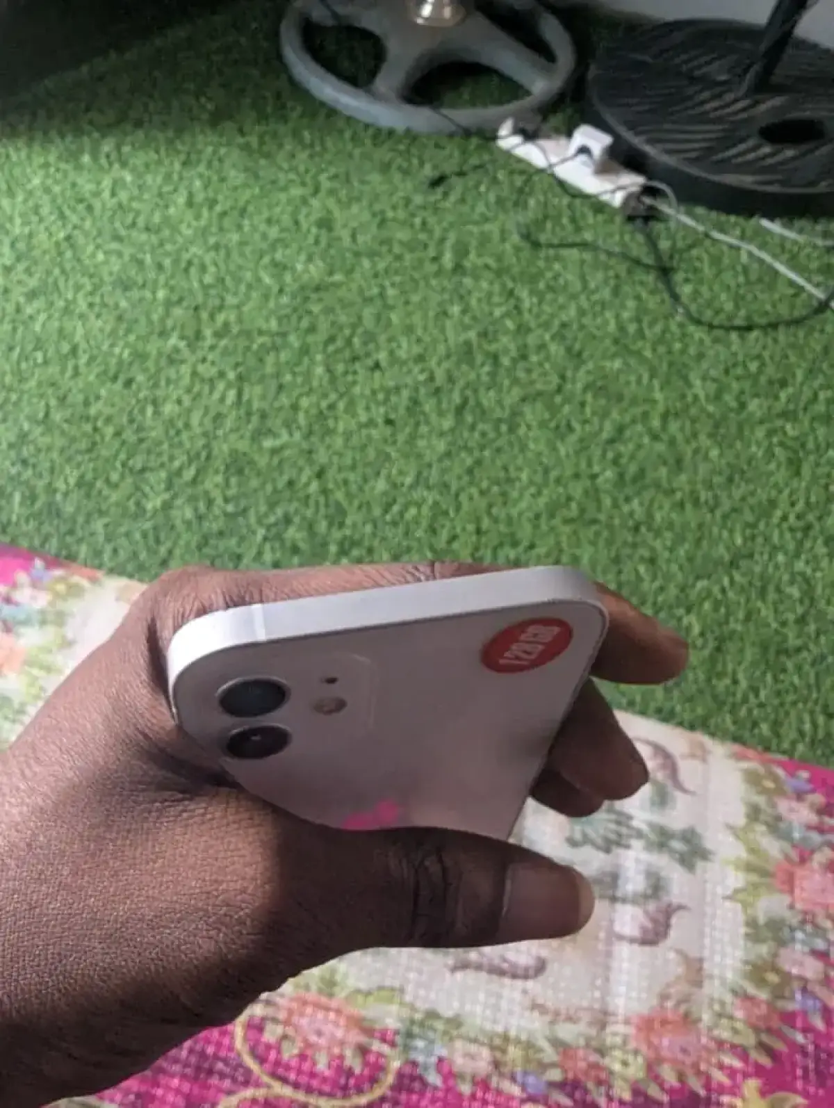 iPhone 12 128gb 96% battery health - Image 7