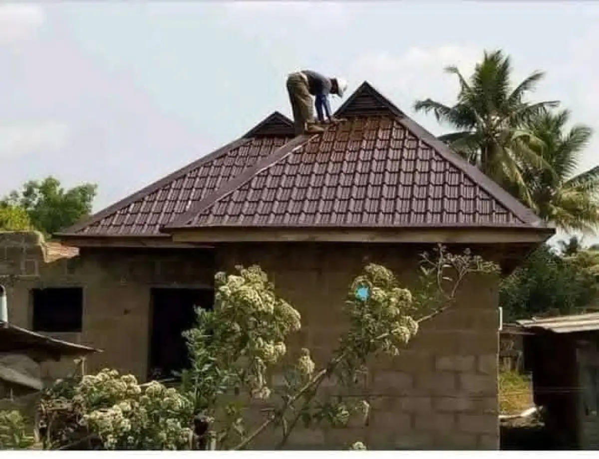 Roofing materials - Image 1