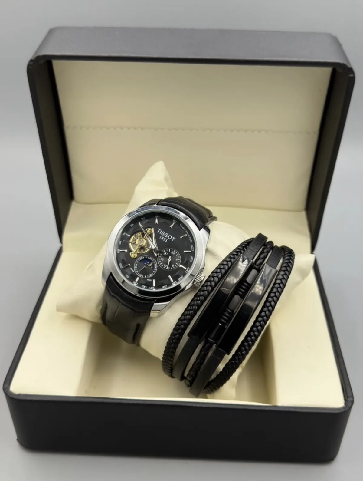 Tissot wristwatch - Image 1