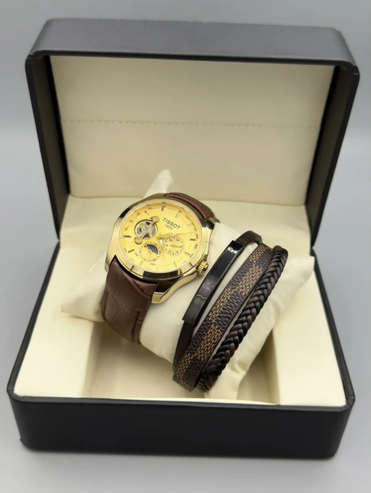 Tissot wristwatch - Image 2