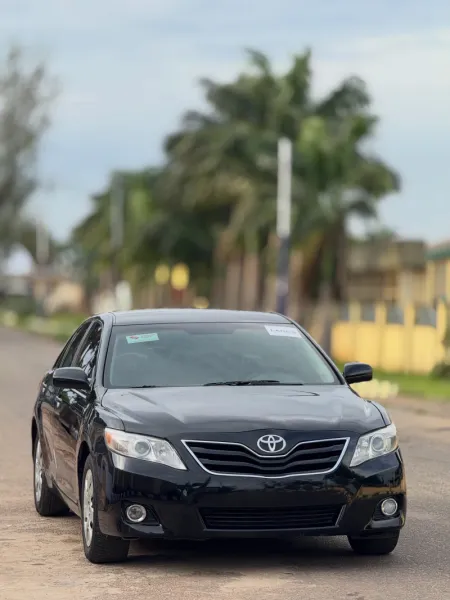 2010 Toyota Camry LE