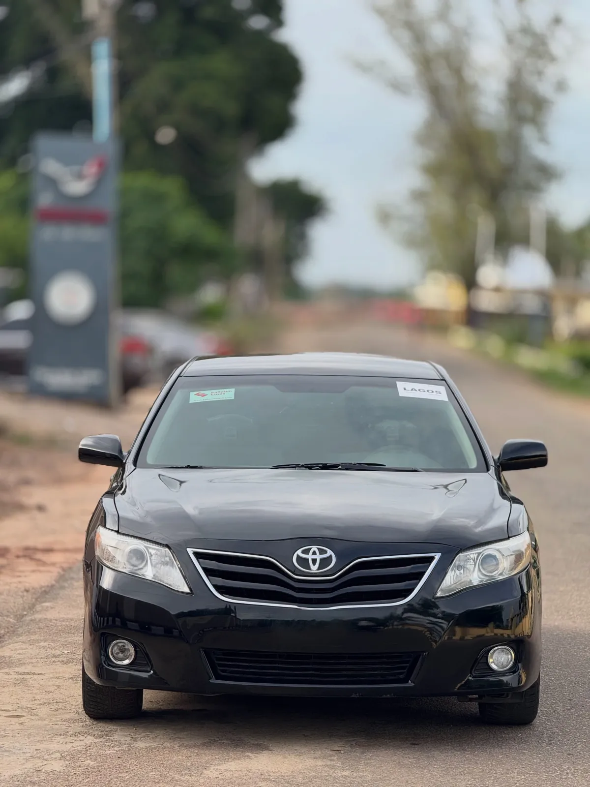 2010 Toyota Camry LE - Image 2