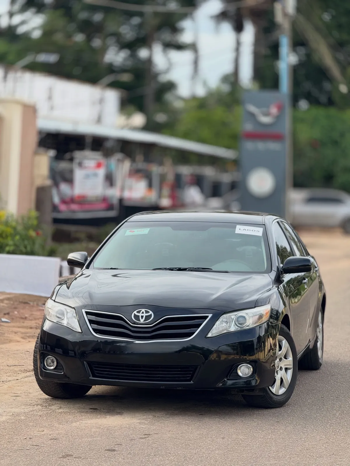 2010 Toyota Camry LE - Image 6