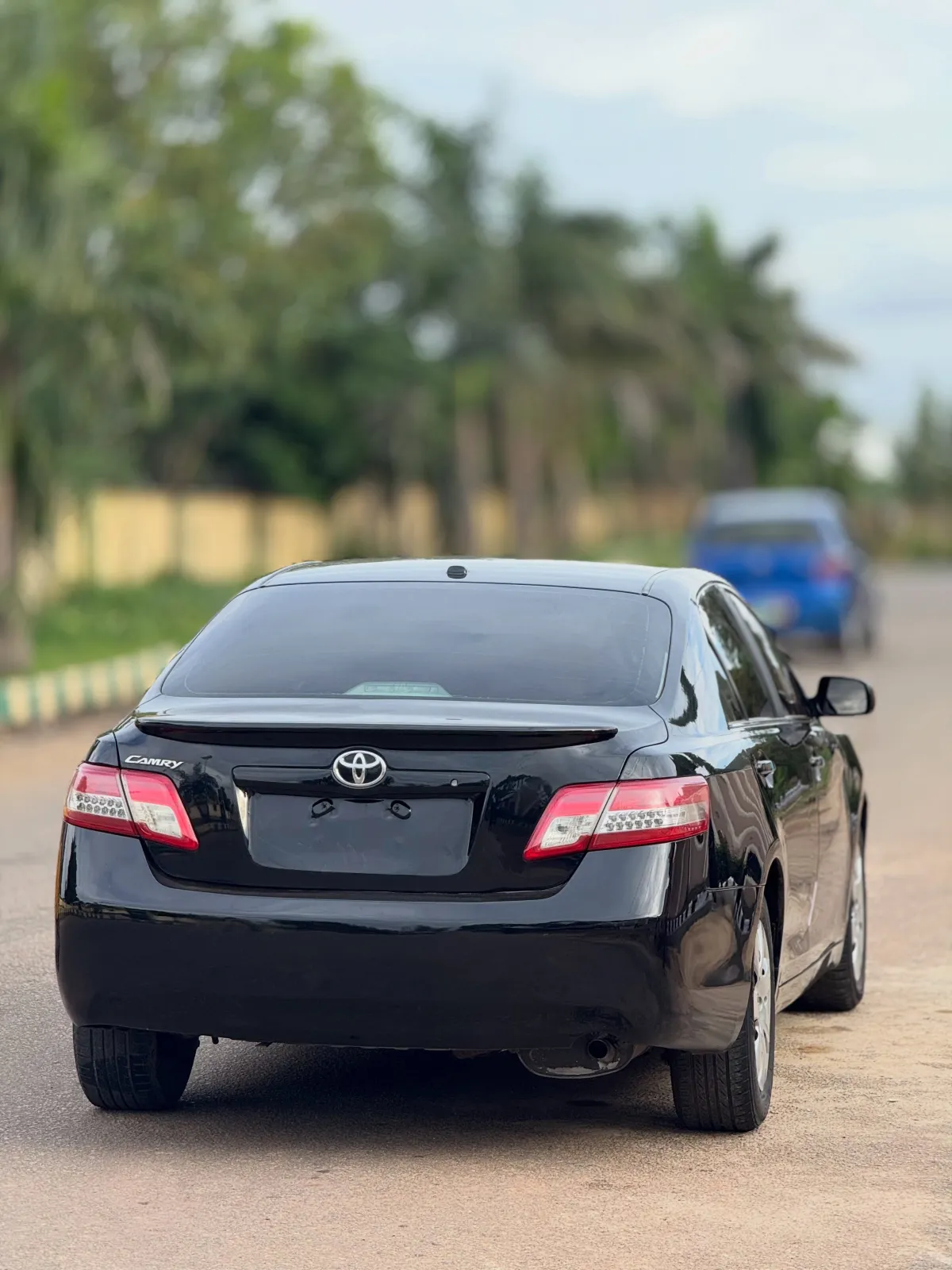2010 Toyota Camry LE - Image 10