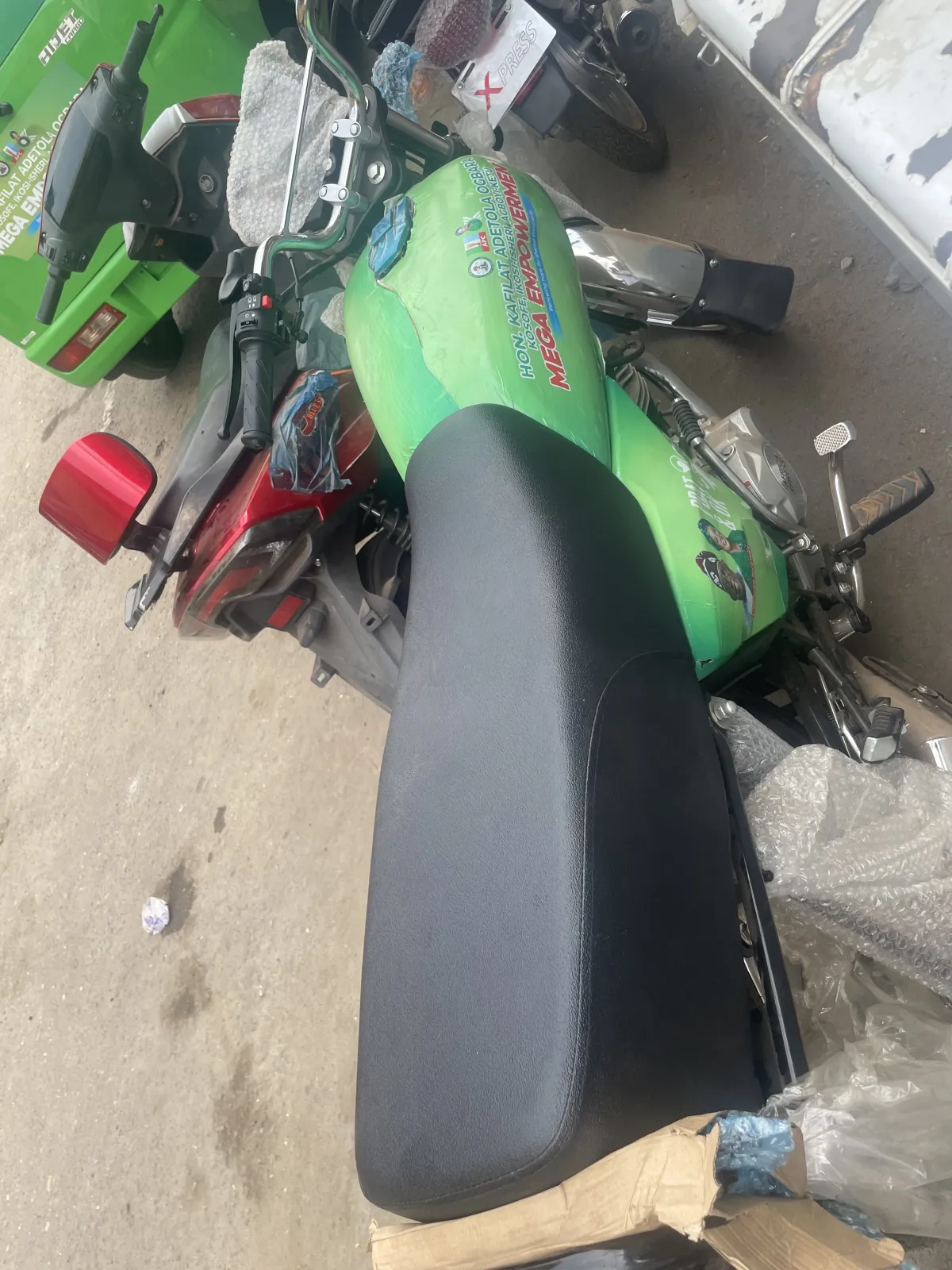 motorcycle bajaj - Image 1