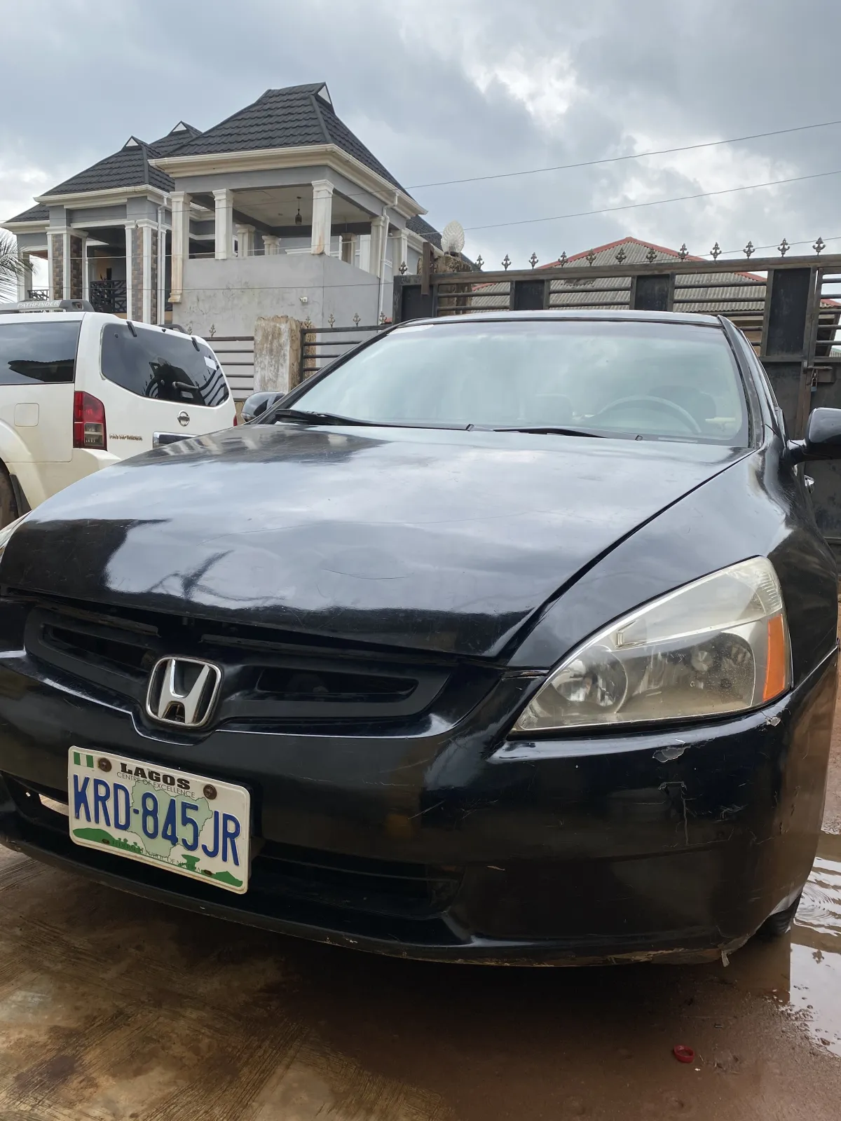 Car Honda - Image 1
