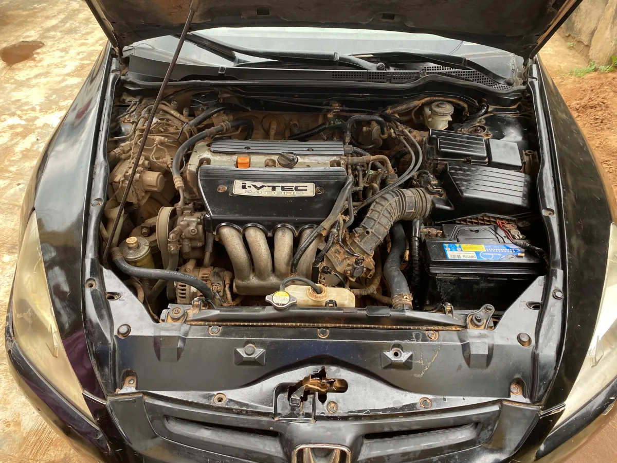 Car Honda - Image 3