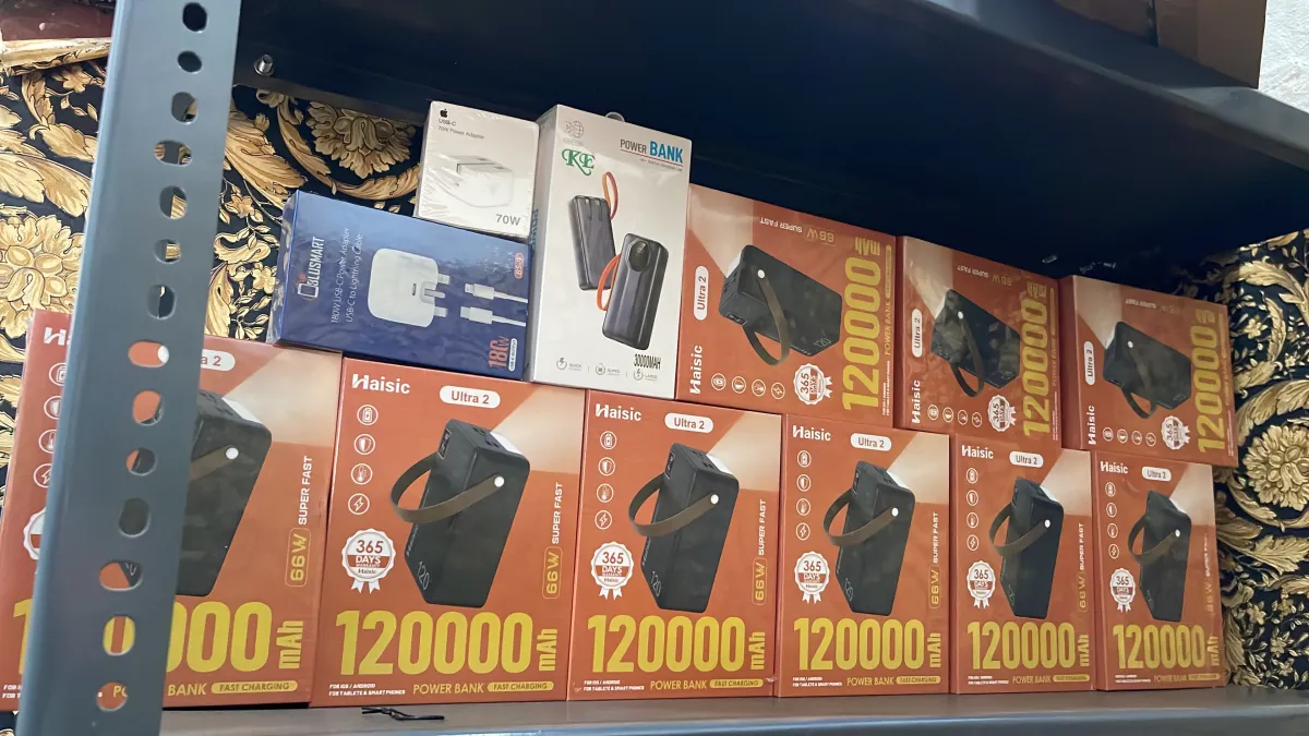 1200000mah Haisic power bank 66w - Image 4