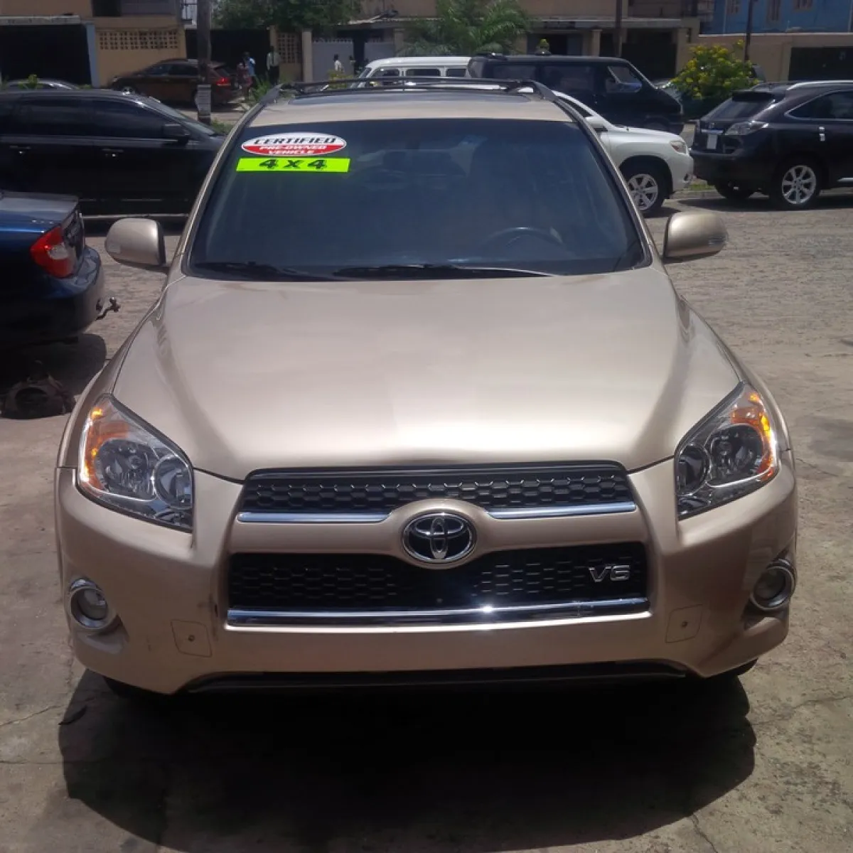 Buy and drive Toyota rav4 - Image 2