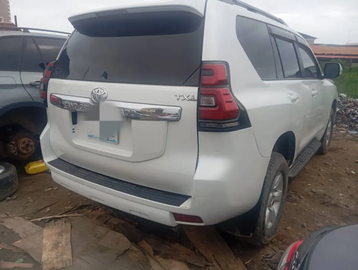 Pre-owned 2017 Toyota Prado Txl - Image 3