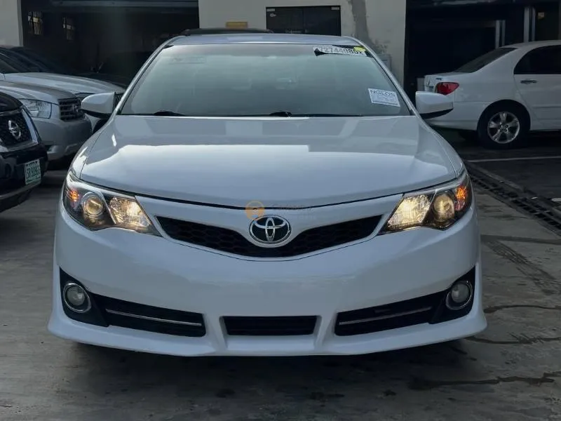 Super clean Toyota Camry xle