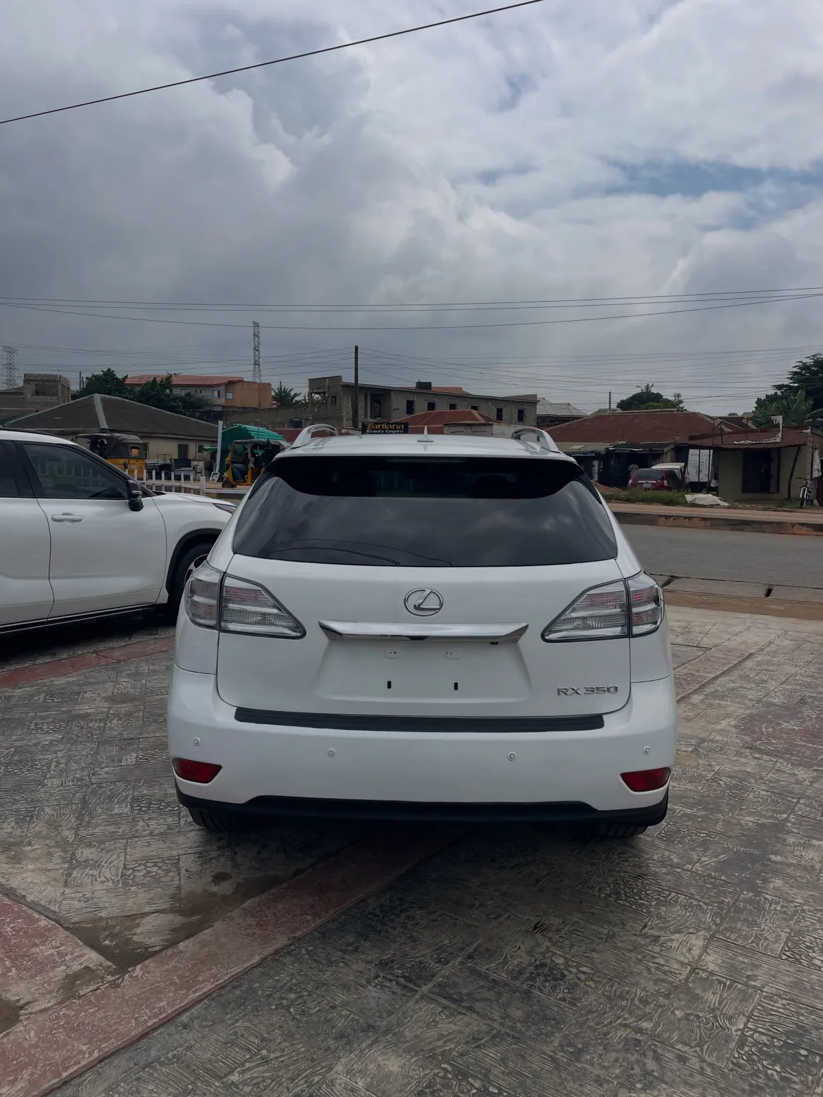 Super clean Lexus Rx350 - Image 1