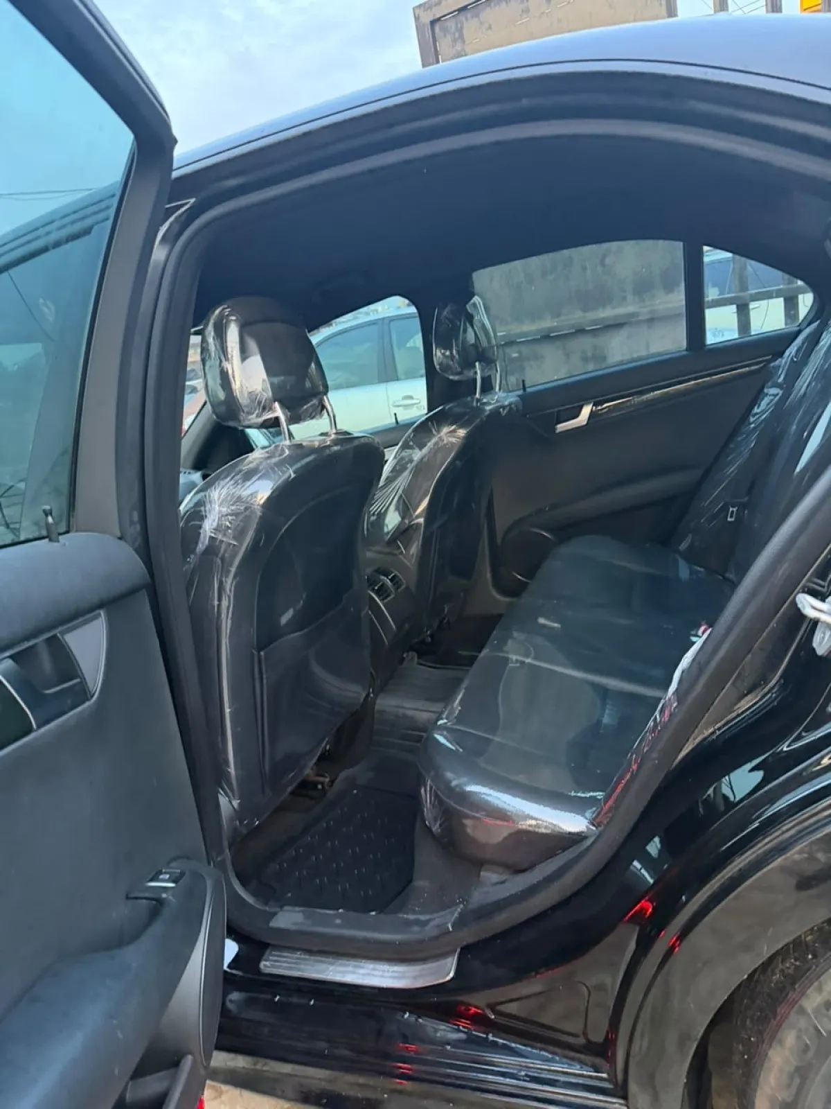 2013 Mercedes Benz C300 - Image 8