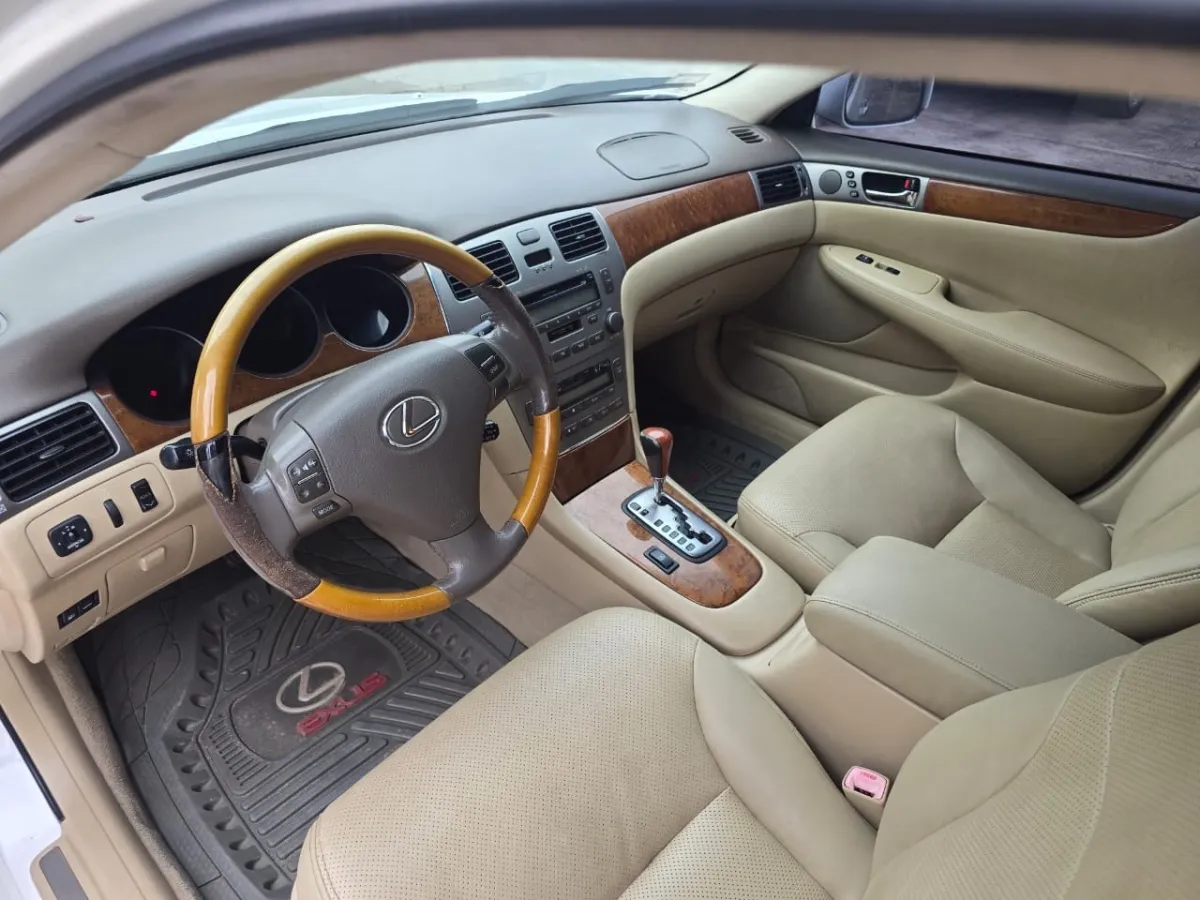 Premium 2005 Lexus ES330(BELGIUM GRADE) - Image 2